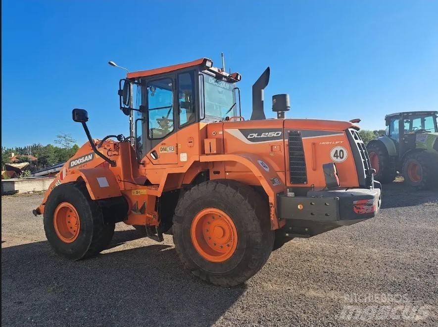 Doosan DL 250-5 Palas cargadoras frontales