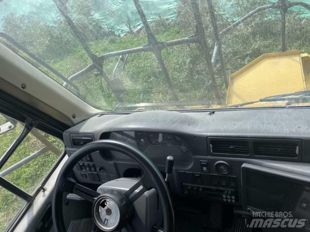 Komatsu HD 605-7 Dúmpers rígidos