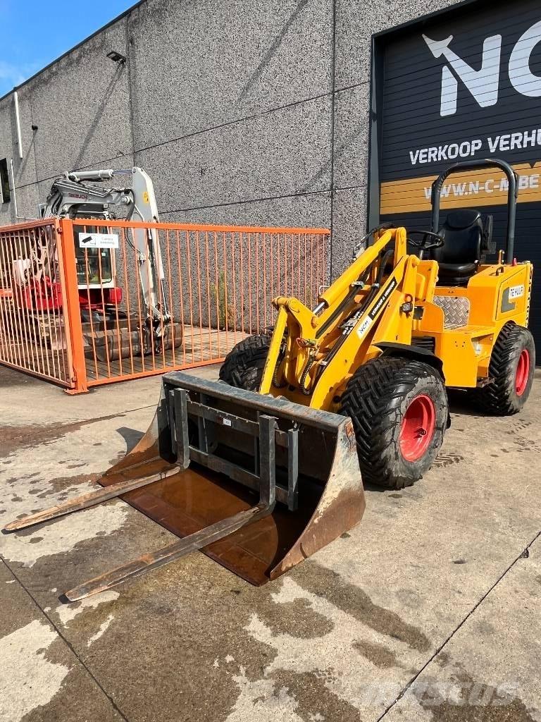 Knikmops KM 250 Cargadoras sobre ruedas