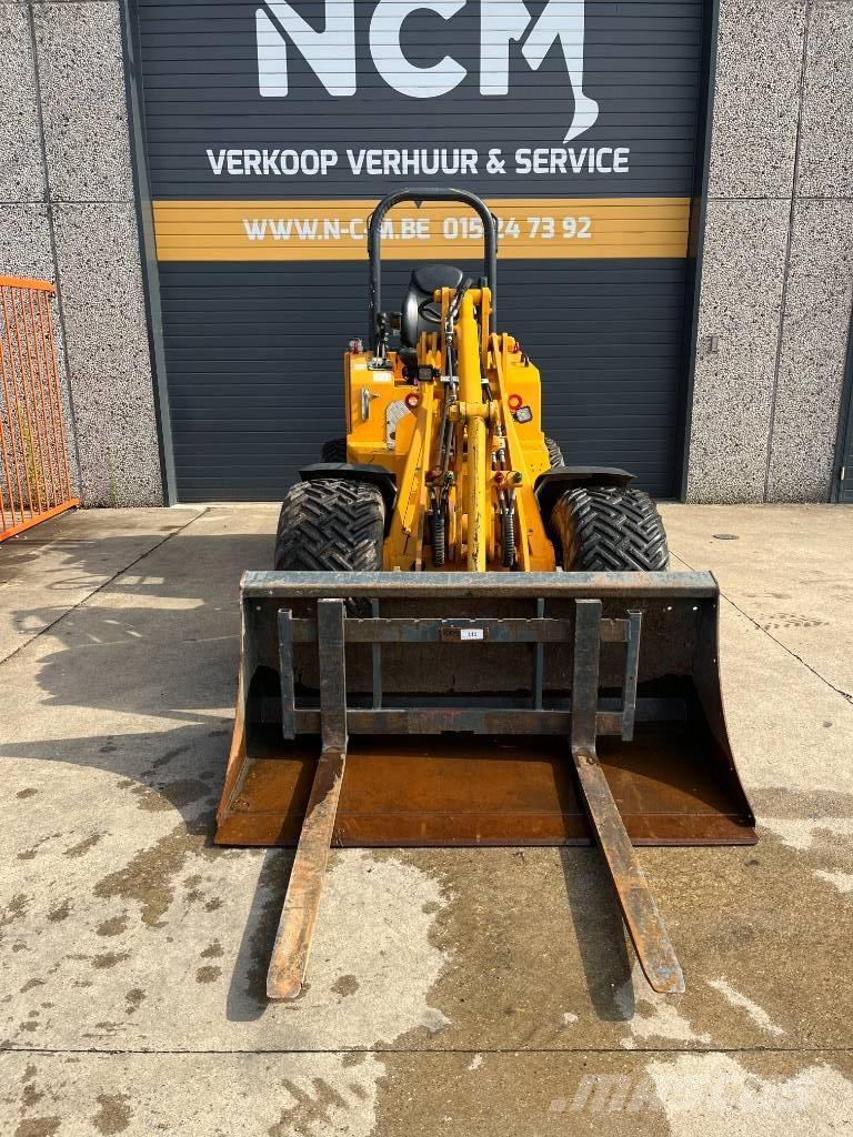 Knikmops KM 250 Cargadoras sobre ruedas