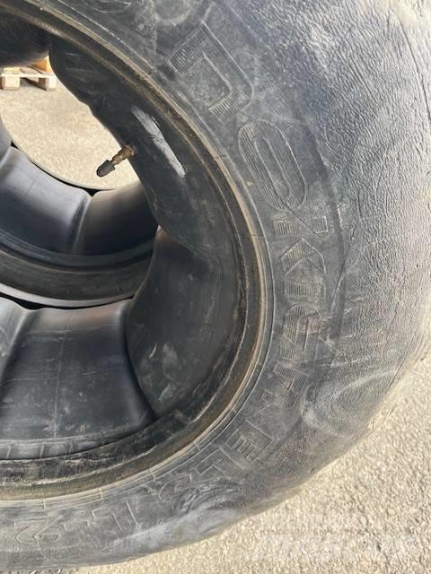 Nokian 600/55-26.5 Neumáticos, ruedas y llantas