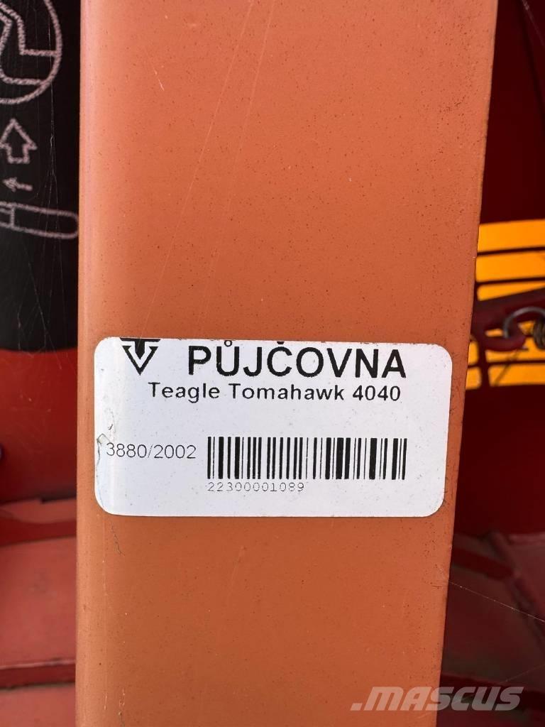 TEAGLE 4040 Alimentador de animales