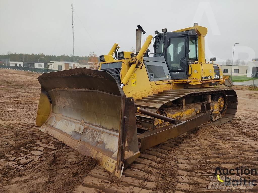 Komatsu D85PX-15 Buldozer sobre oruga
