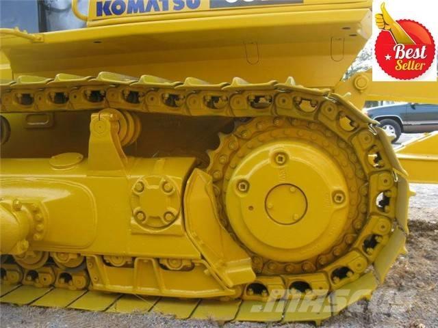 Komatsu D 65 EX Buldozer sobre oruga