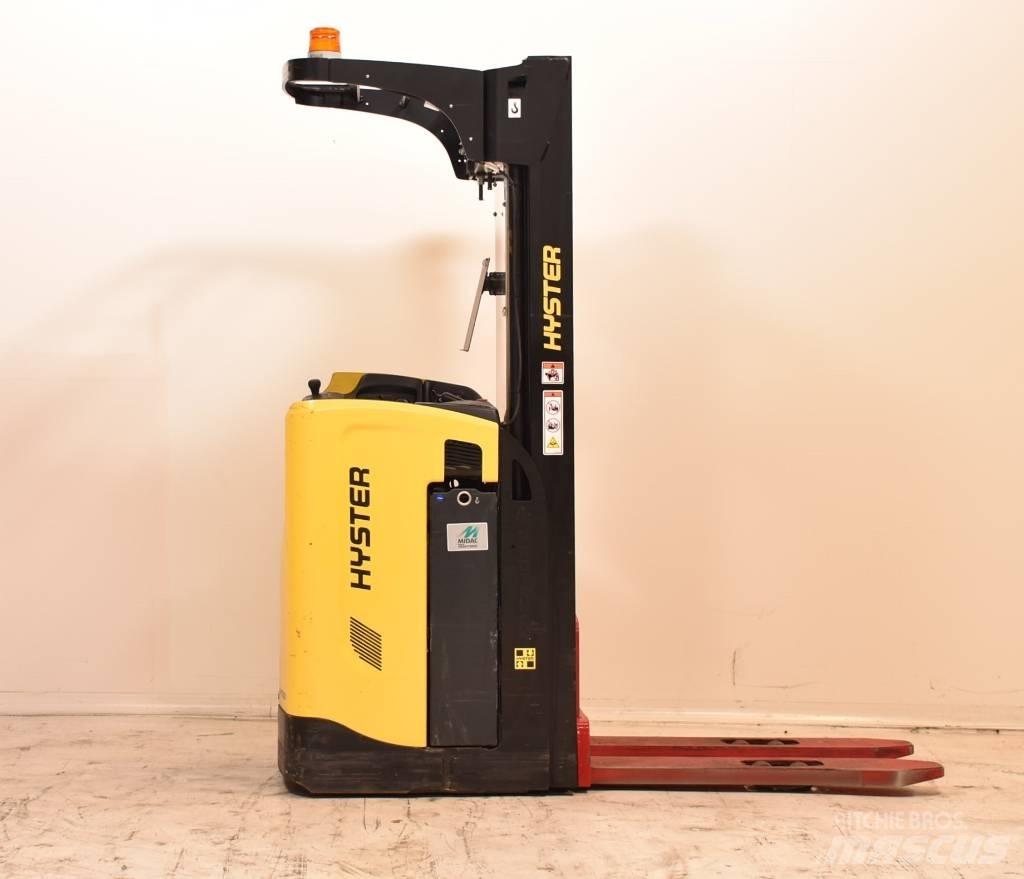 Hyster RS1.6-24 Apiladores eléctricos autopropulsados