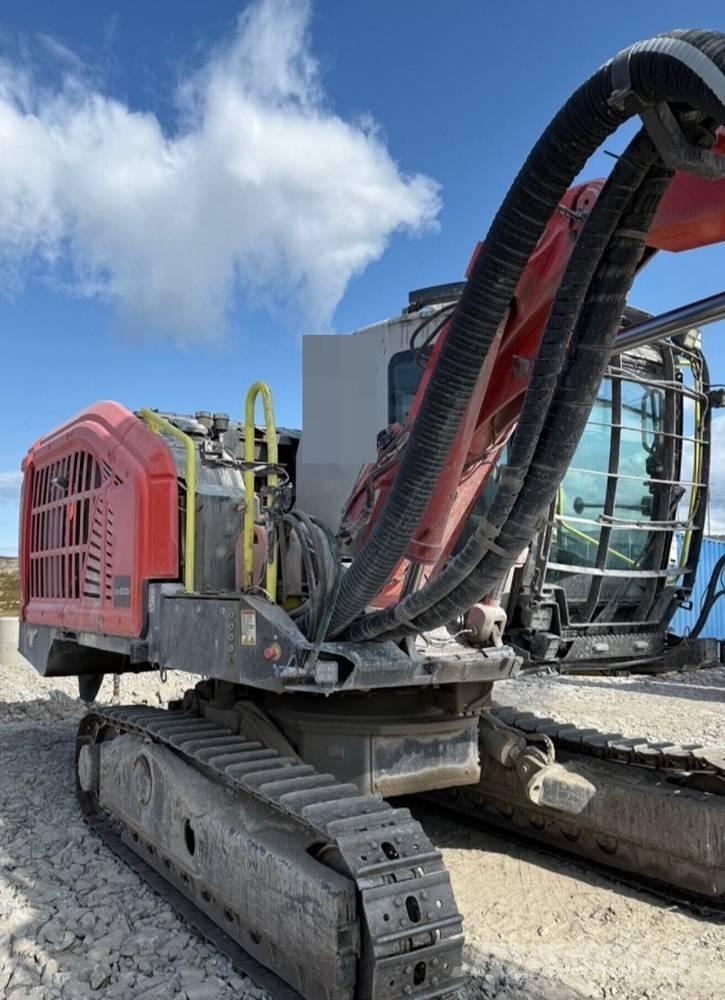 Sandvik DX800i Perforadoras de superficie