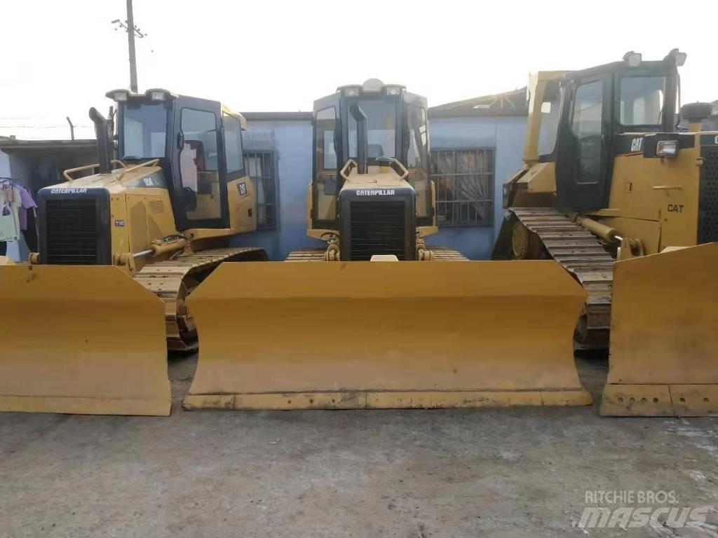 CAT D 5 M Buldozer sobre oruga
