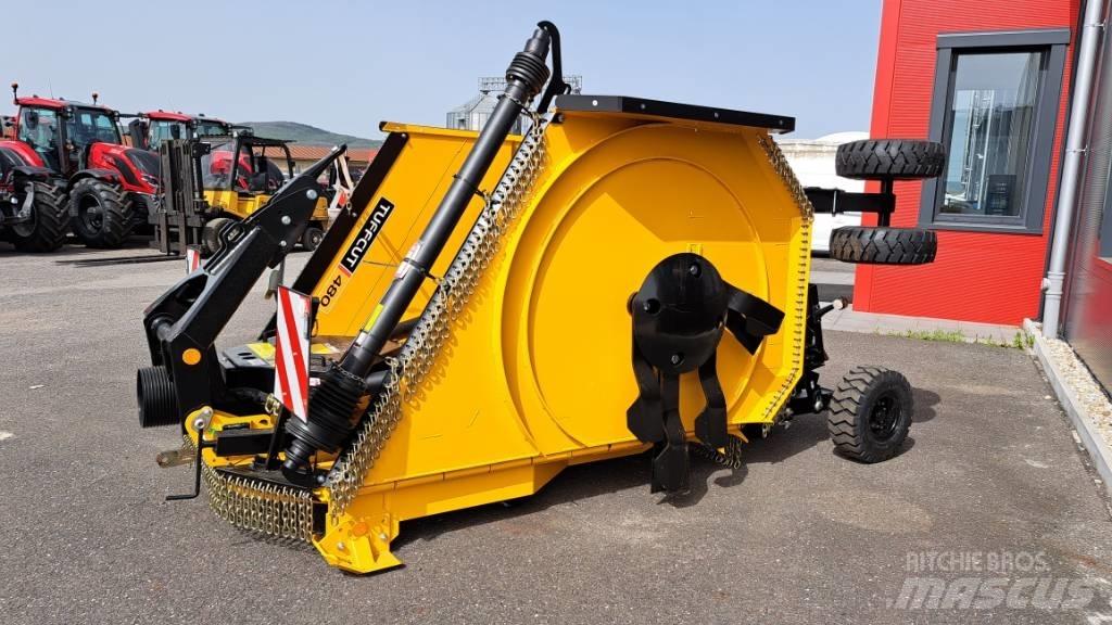 McConnel TUFFCUT 480 Segadoras y cortadoras de hojas para pastos