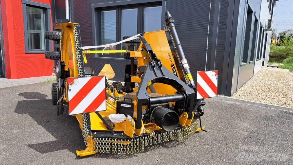 McConnel TUFFCUT 480 Segadoras y cortadoras de hojas para pastos