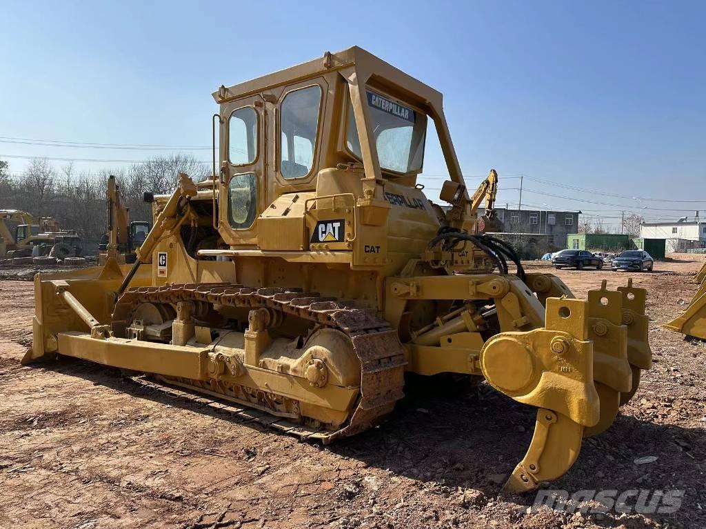 CAT D 8 K Buldozer sobre oruga