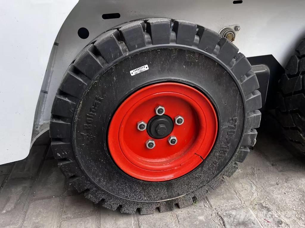 Bobcat S 70 Minicargadoras