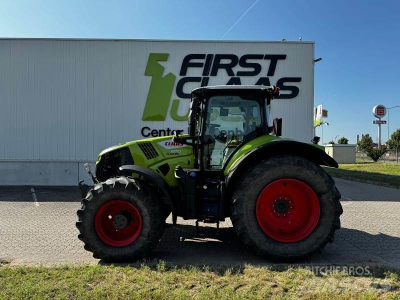 CLAAS AXION 870 Tractores