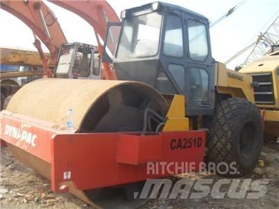 Dynapac CA 251 D Rodillos de un solo tambor