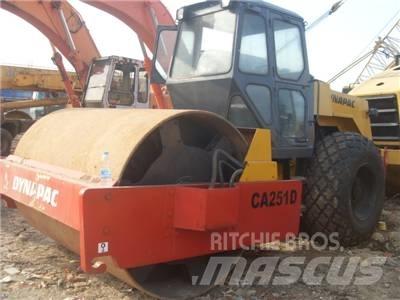Dynapac CA 251 D Rodillos de un solo tambor