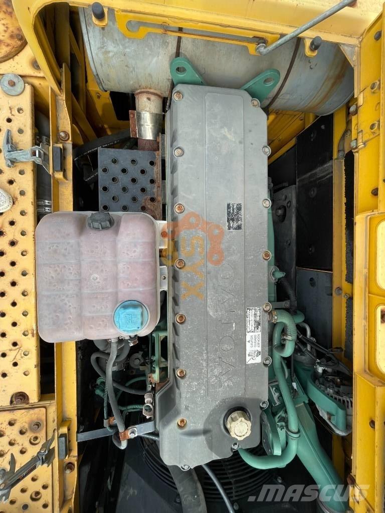 Volvo EC 460 B LC Excavadoras de cadenas