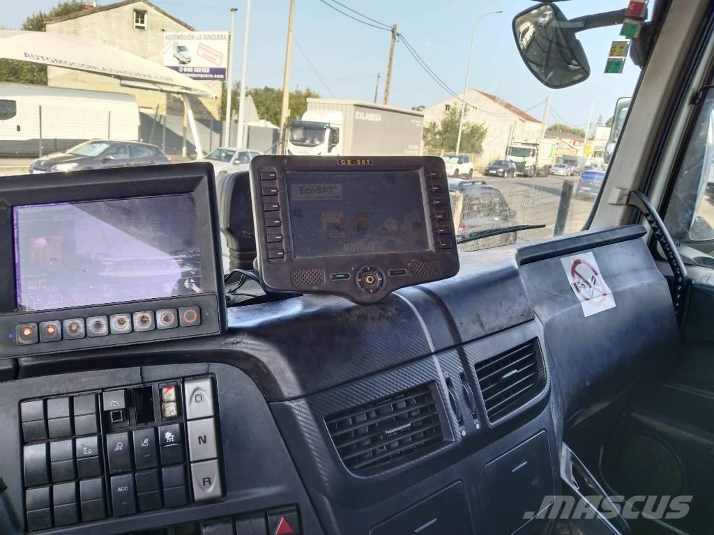 Iveco AD260SY/PS Transporte - Otros