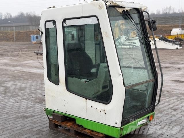 Liebherr A 924 B CAB Cabinas e interior
