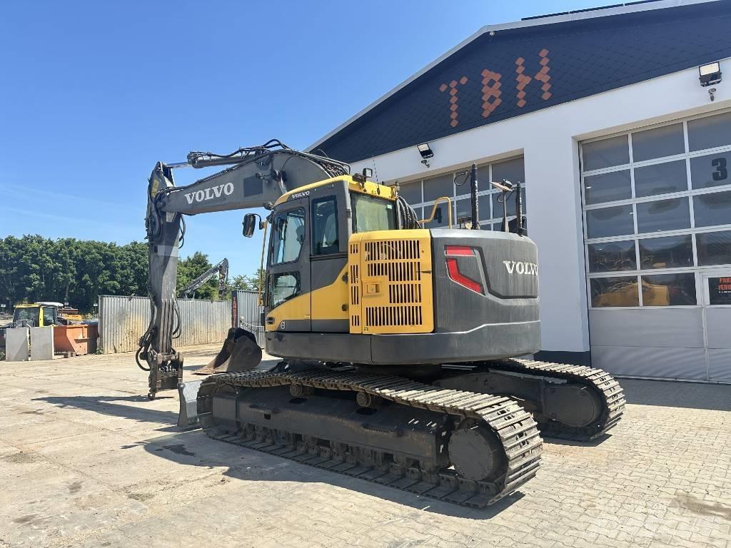 Volvo ECR 235 D Excavadoras de cadenas