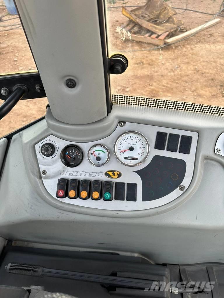  VF VENIERI 823E Retrocargadoras