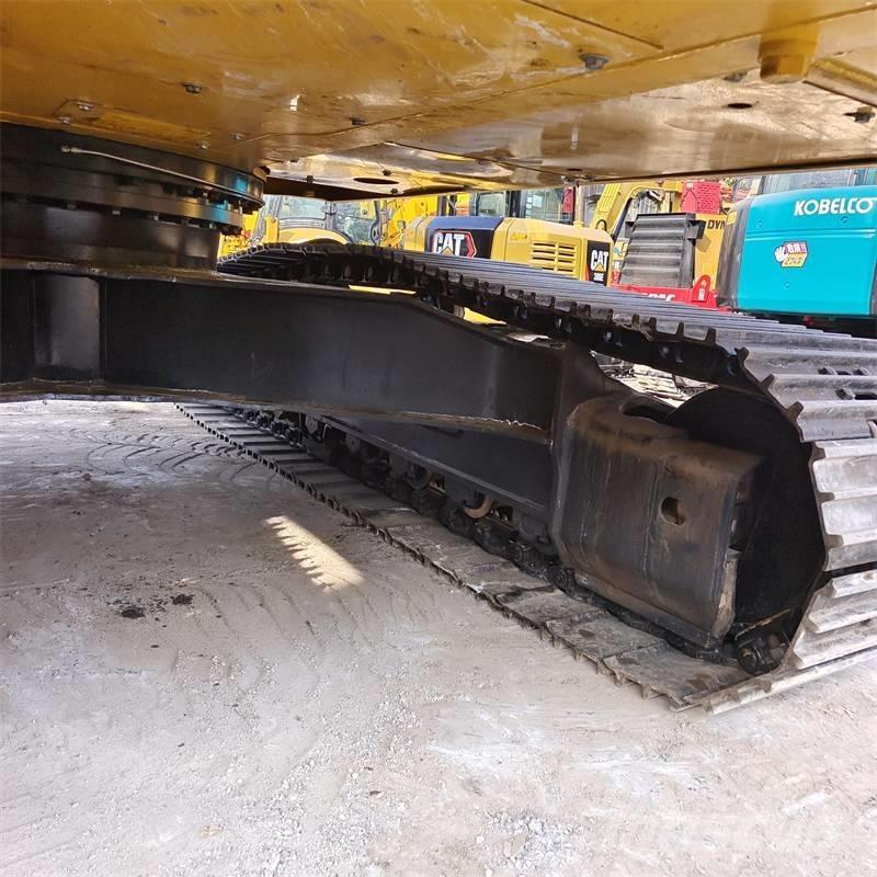 Komatsu PC 220-7 Excavadoras de cadenas