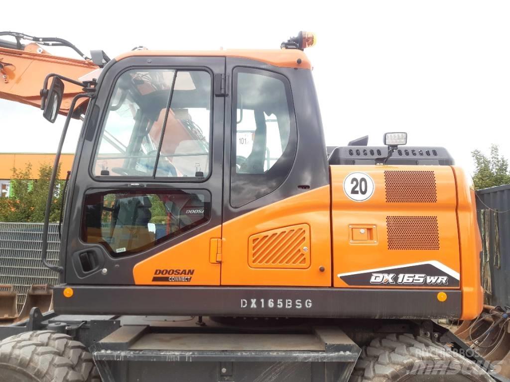 Doosan DX165 WR-7 Excavadoras de ruedas