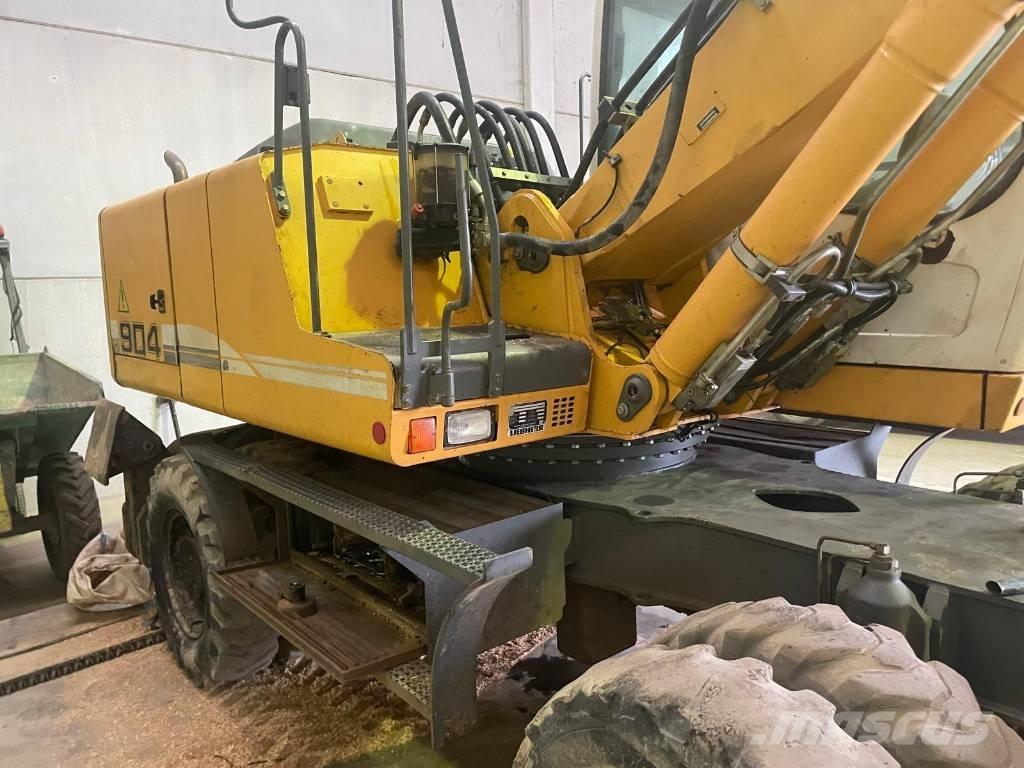 Liebherr A 904 C Excavadoras de ruedas