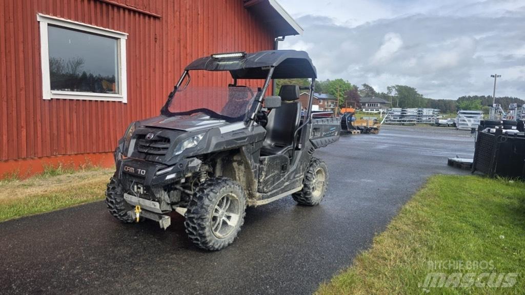  UTV CF 850 Mini excavadoras < 7t