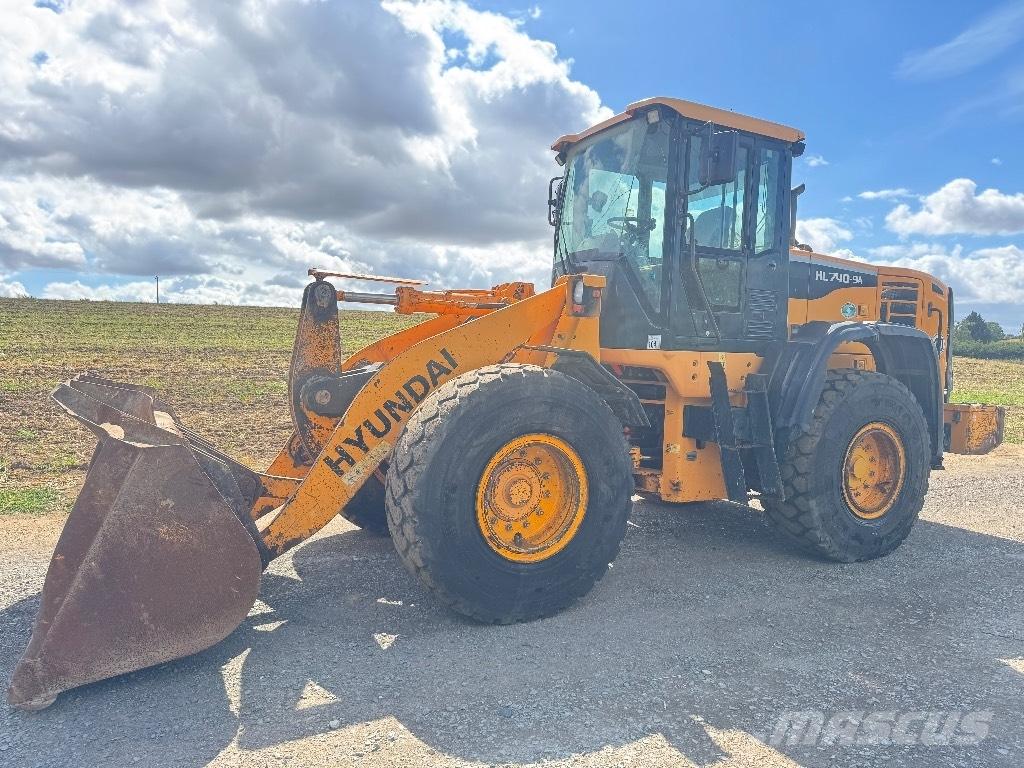 Hyundai HL 740-9 A Cargadoras sobre ruedas