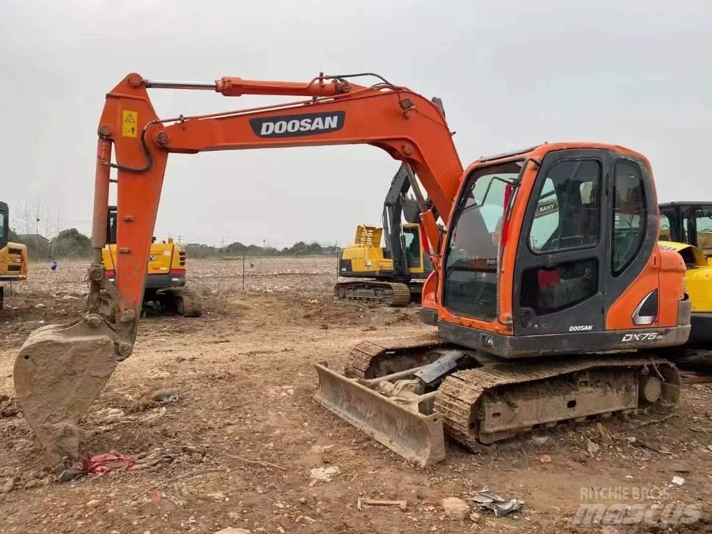 Doosan DX 75-9 C Excavadoras de cadenas