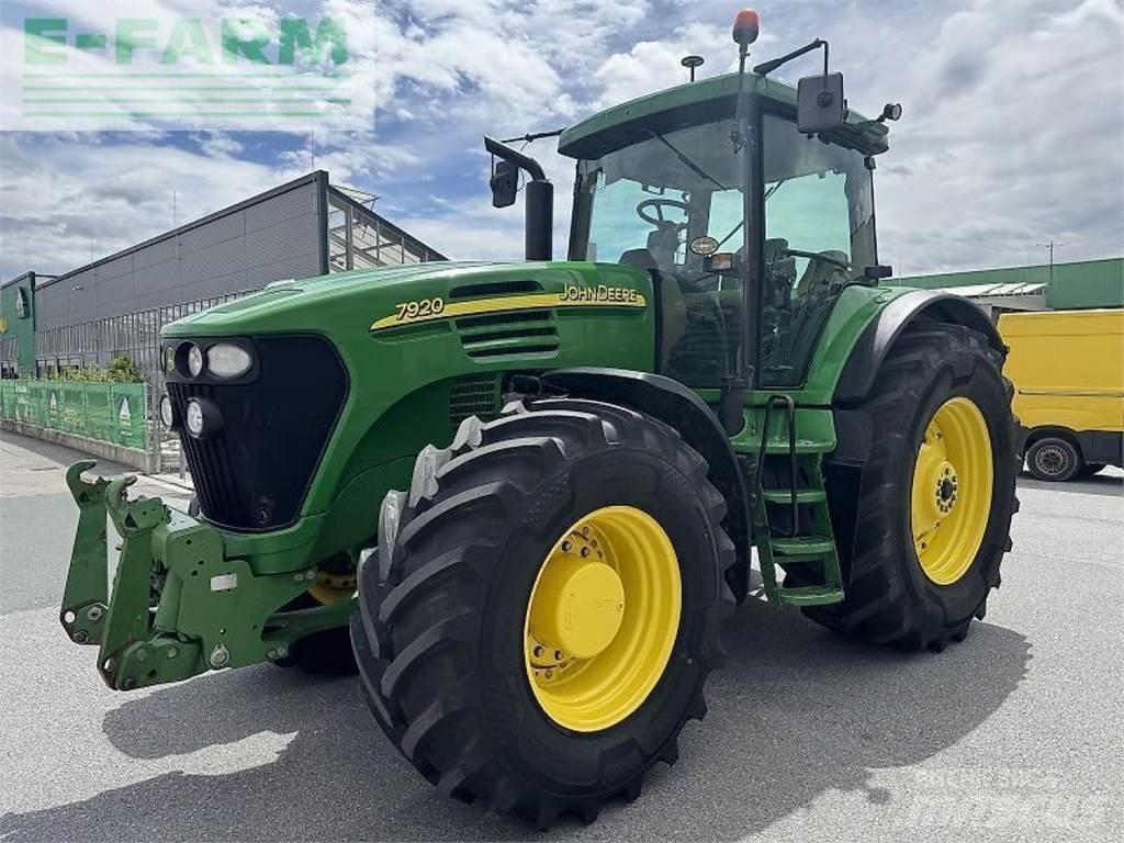 John Deere 7920 Tractores