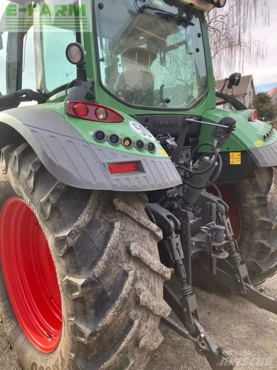Fendt 513 vario Tractores