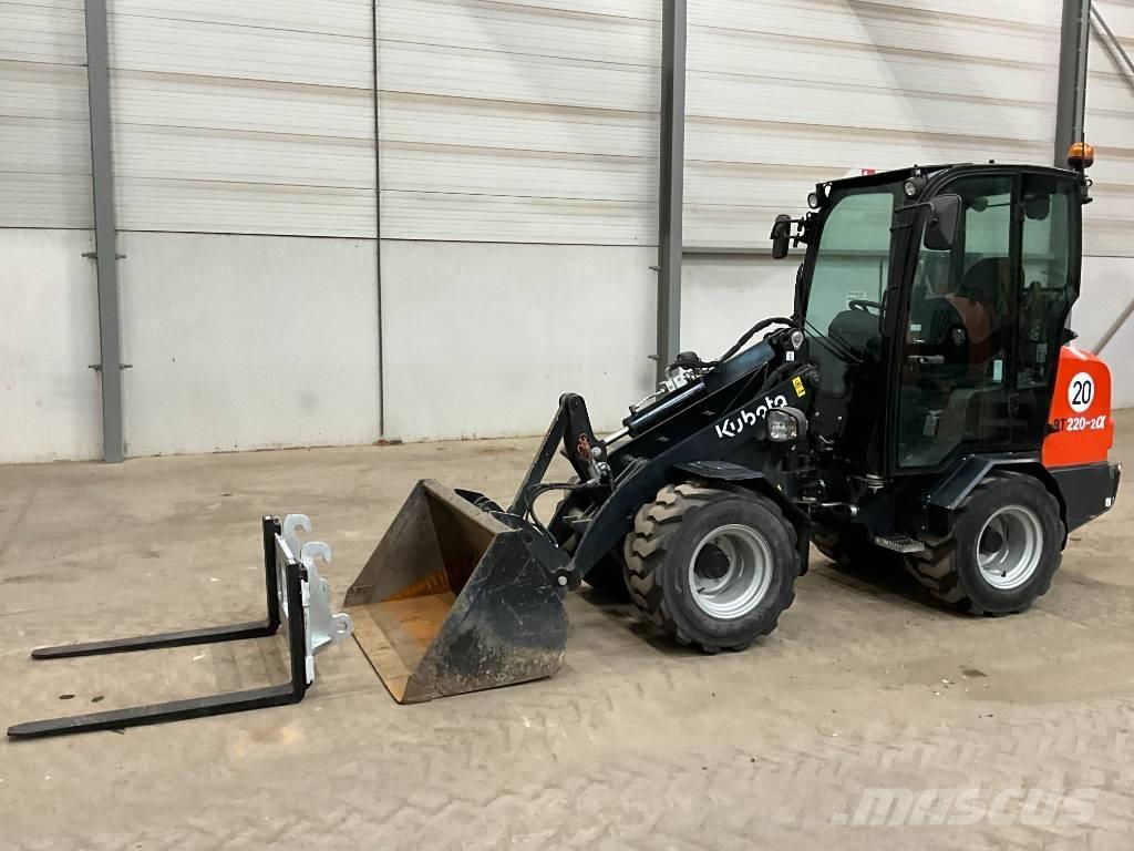 Kubota RT 220-2 A Cargadoras sobre ruedas