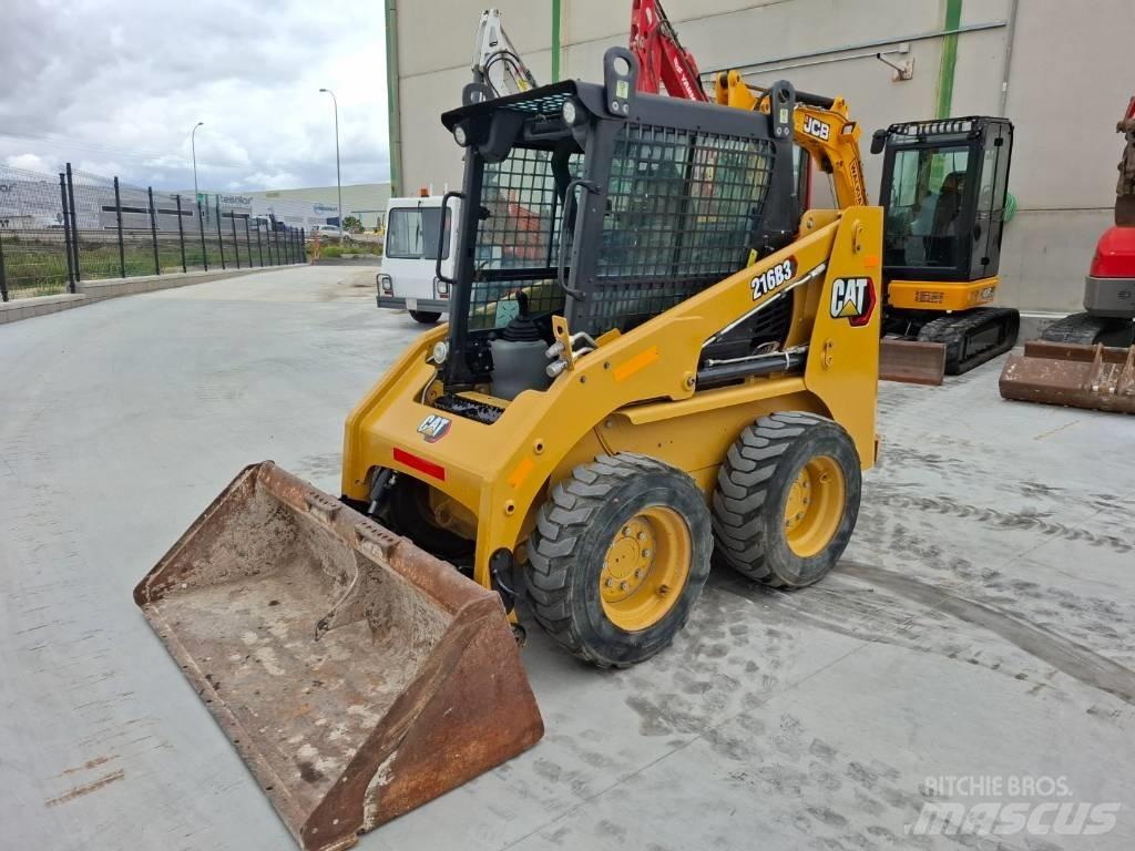 CAT 216 B 3 Minicargadoras