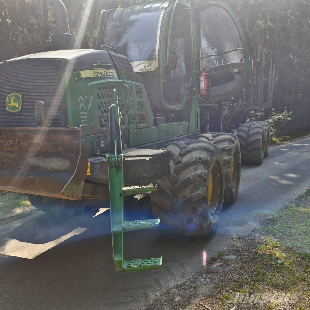 John Deere 1210 G Autocargadoras