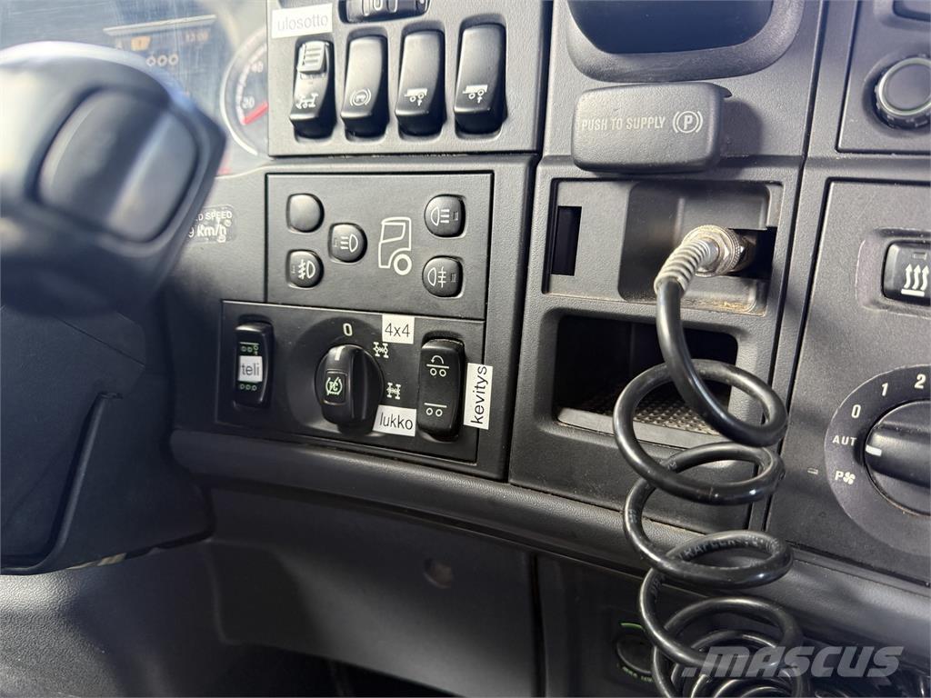 Scania R 730 8X4 Camiones polibrazo