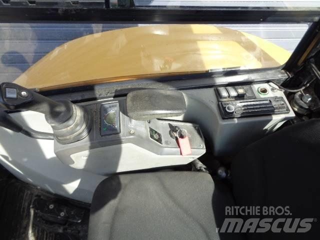 CAT 302.7 D Mini excavadoras < 7t