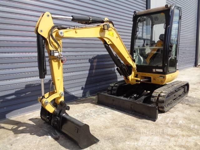 CAT 302.7 D Mini excavadoras < 7t