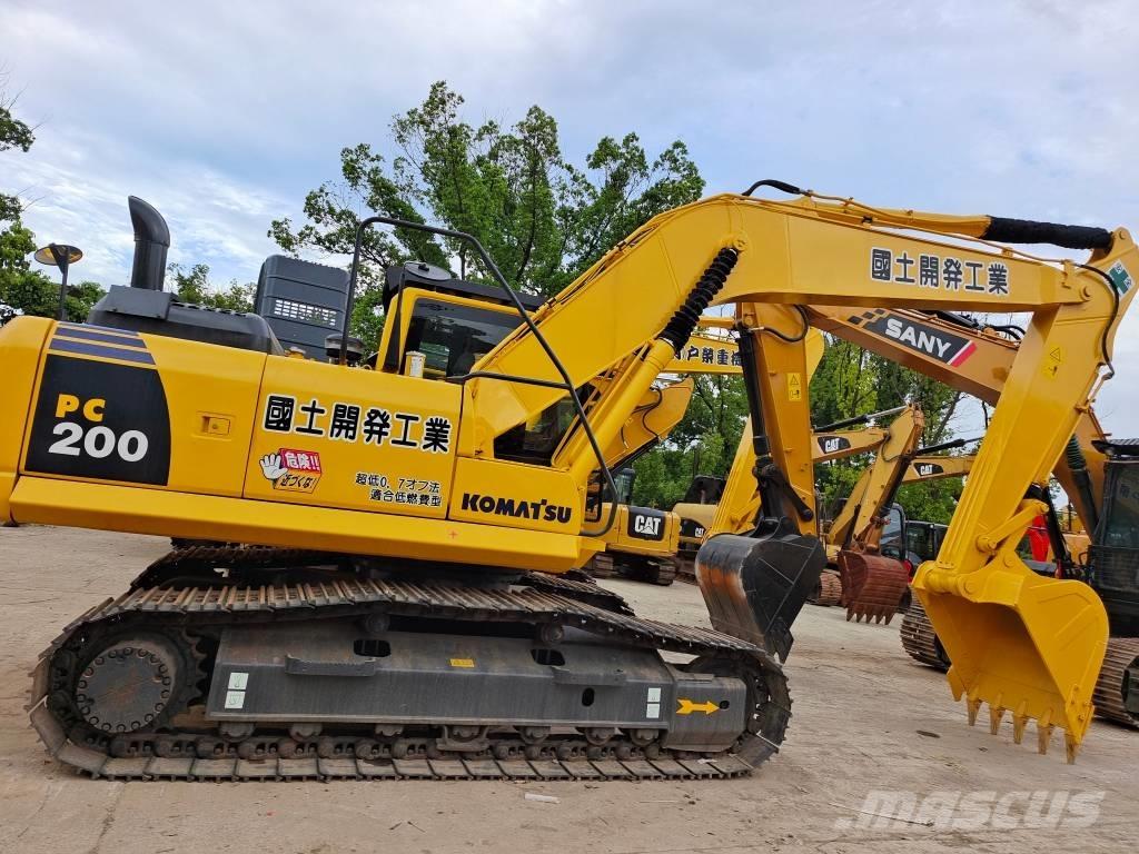 Komatsu PC 200-8 Excavadoras de cadenas