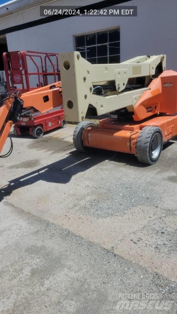 JLG E 450 AJ Plataforma de trabajo articulada