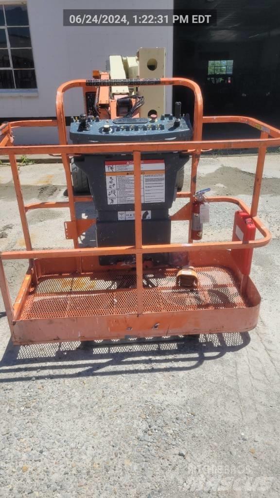 JLG E 450 AJ Plataforma de trabajo articulada