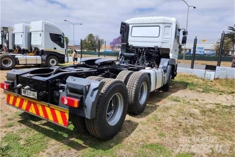 UD TRUCKS QUESTER Otros camiones
