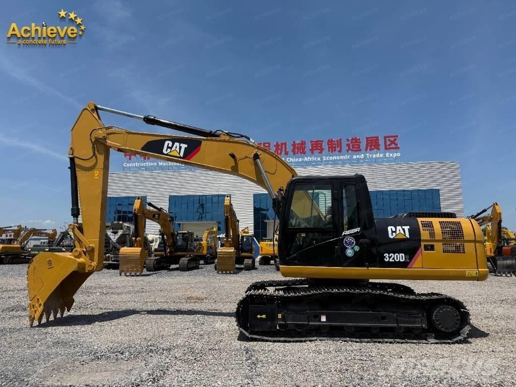 CAT 320 D2 Excavadoras de cadenas