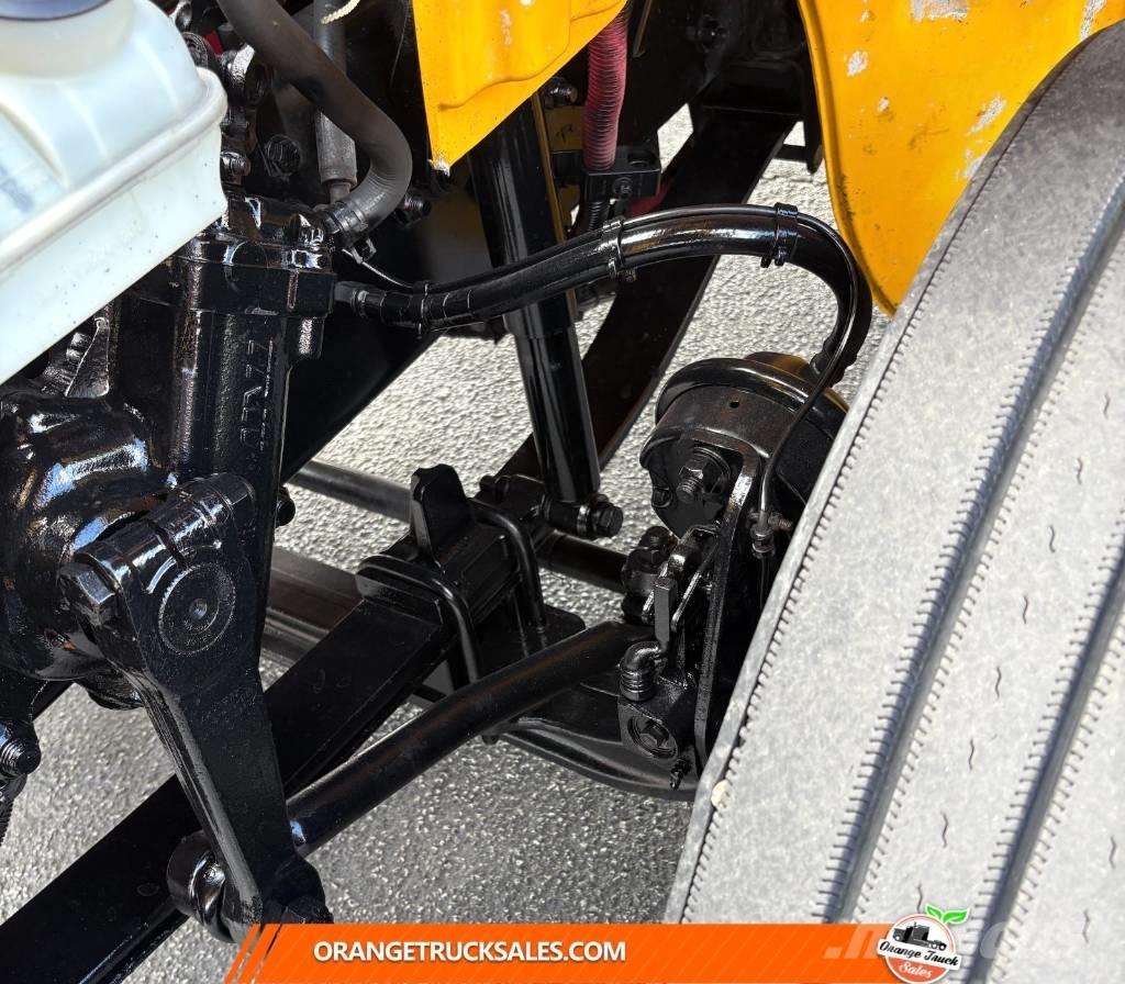 Hino 268 Camiones caja cerrada