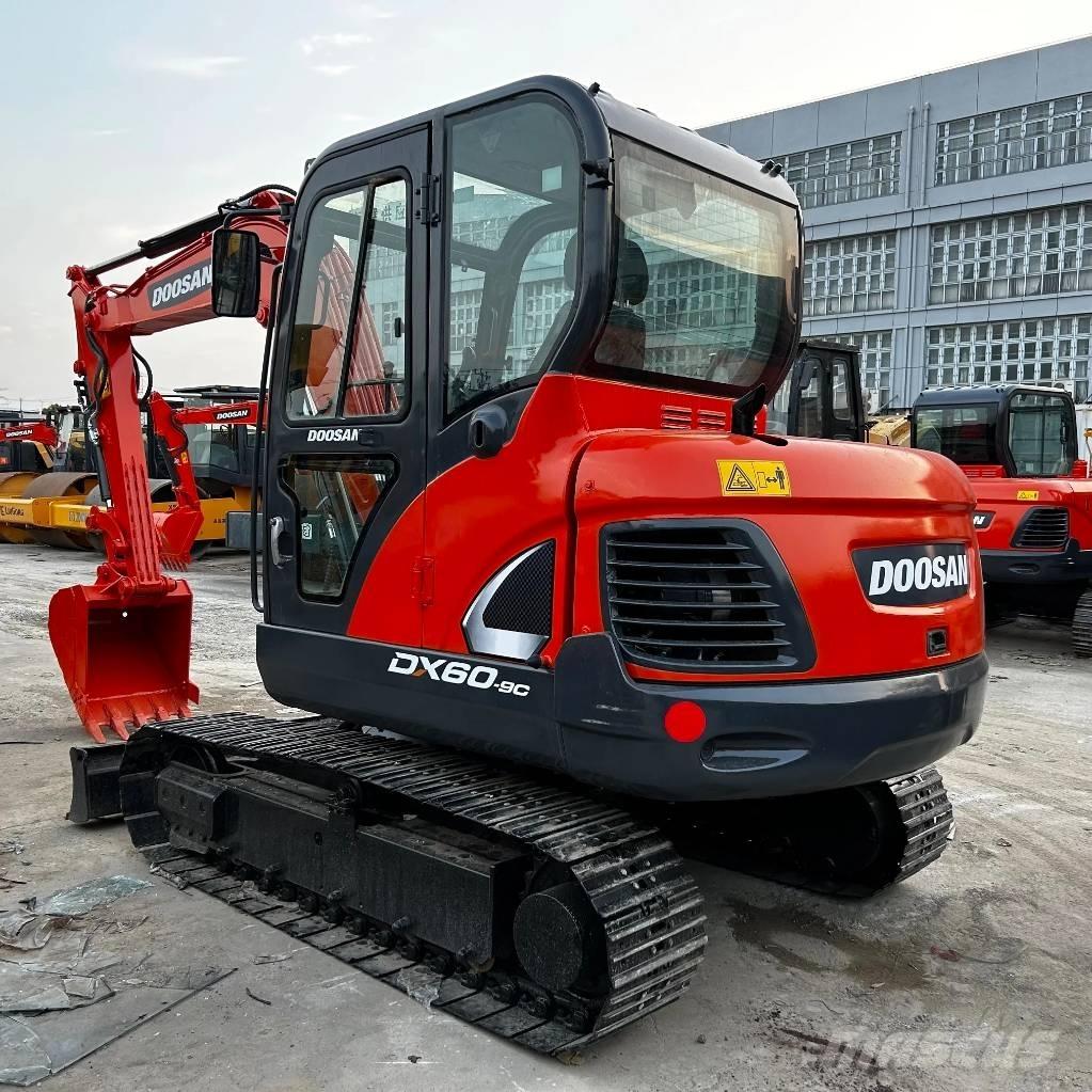 Doosan DX60-9C Mini excavadoras < 7t