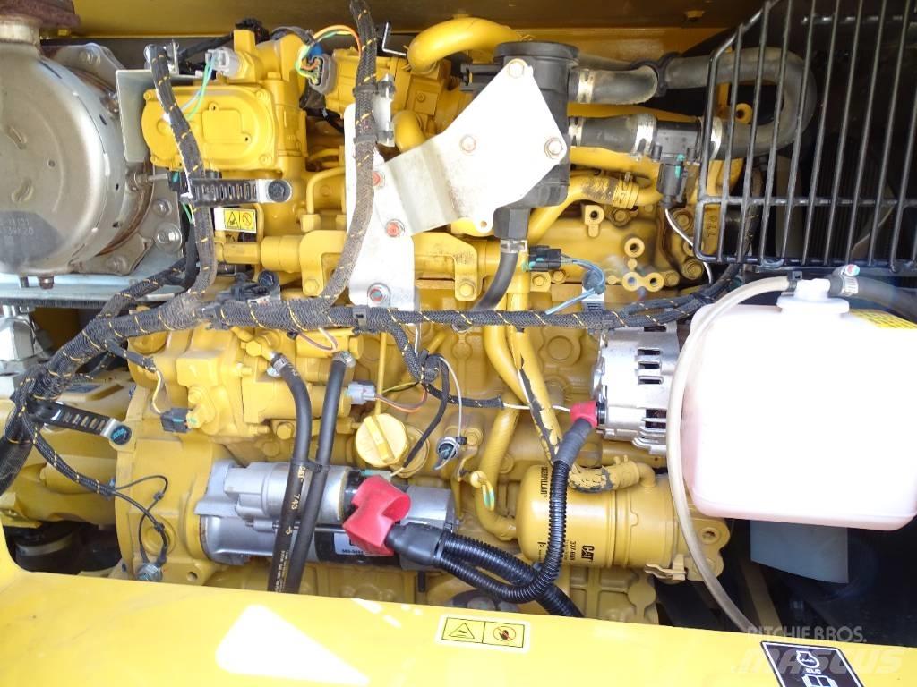 CAT 310 Excavadoras 7t - 12t