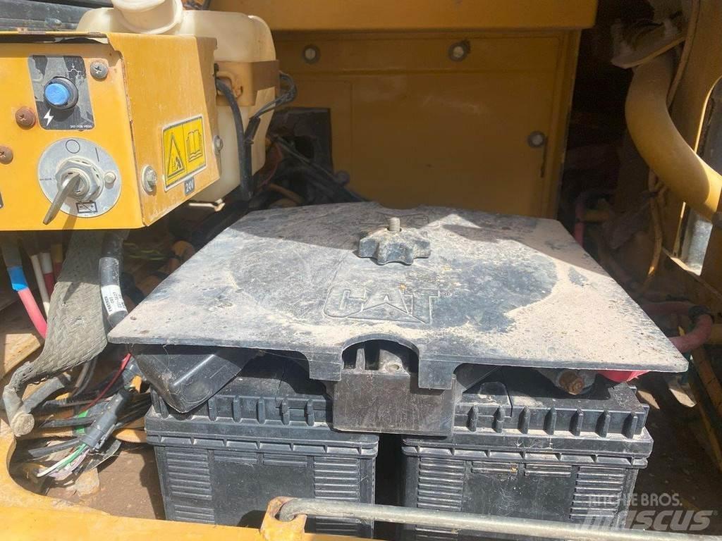 CAT 324 D NVT Excavadoras de cadenas