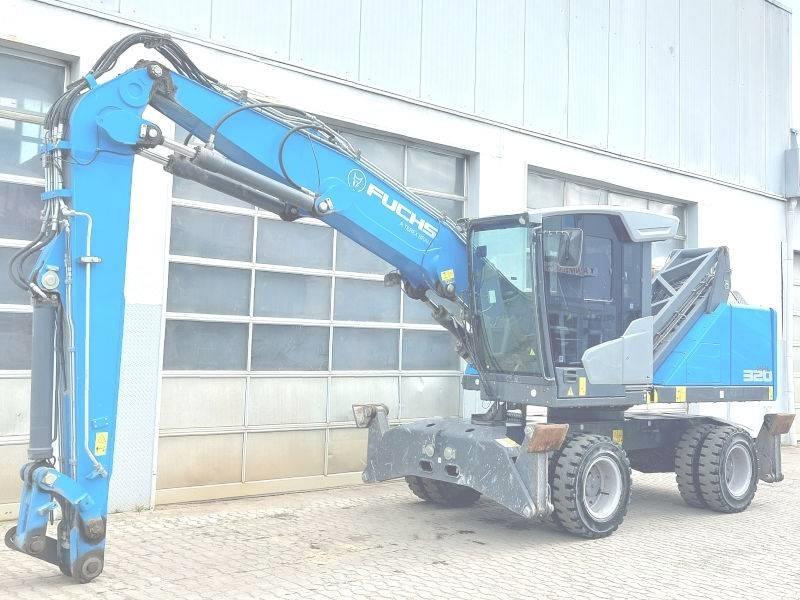 Fuchs MHL 320 F Excavadoras de manutención