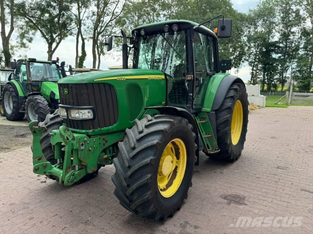 John Deere 6520 Tractores
