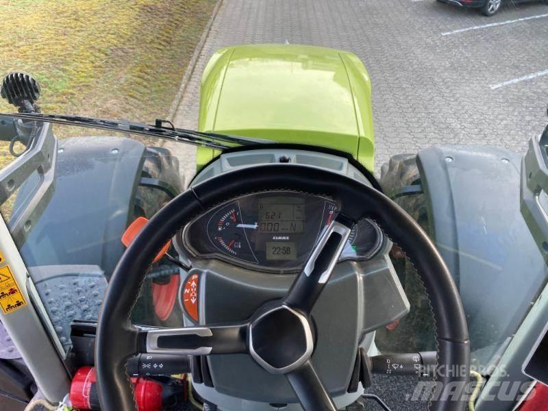 CLAAS AXION 830 Tractores
