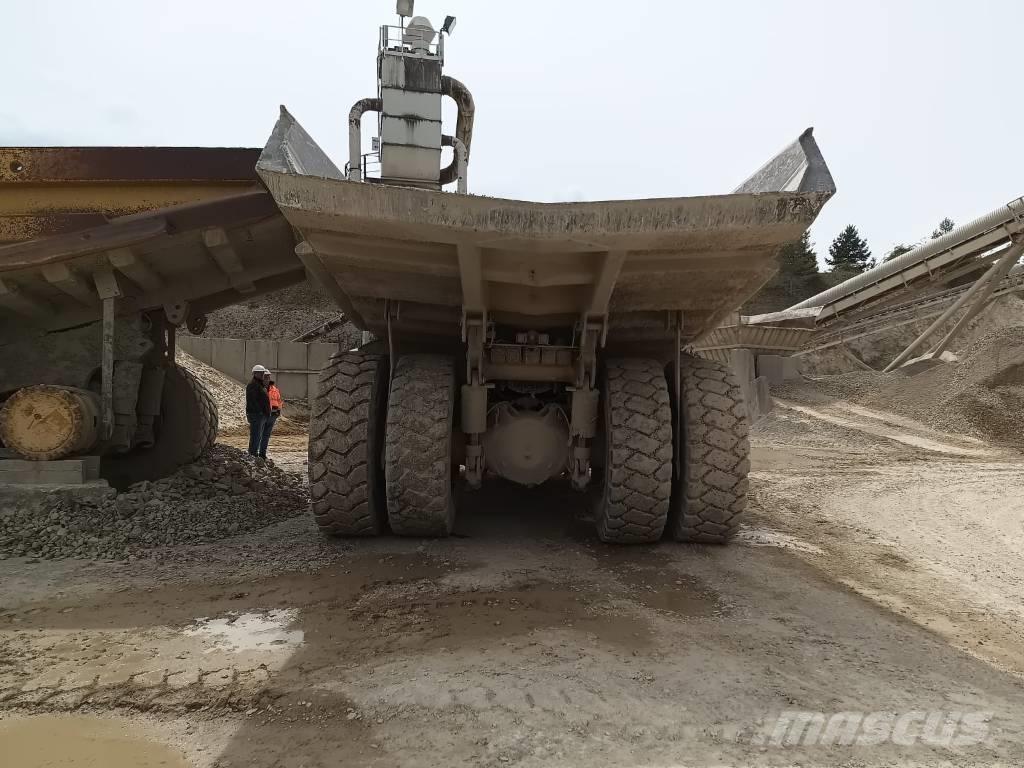 Komatsu HD 605-5 Dúmpers rígidos